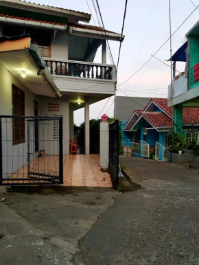 Iyut Homestay